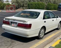 تۆیۆتا کراون